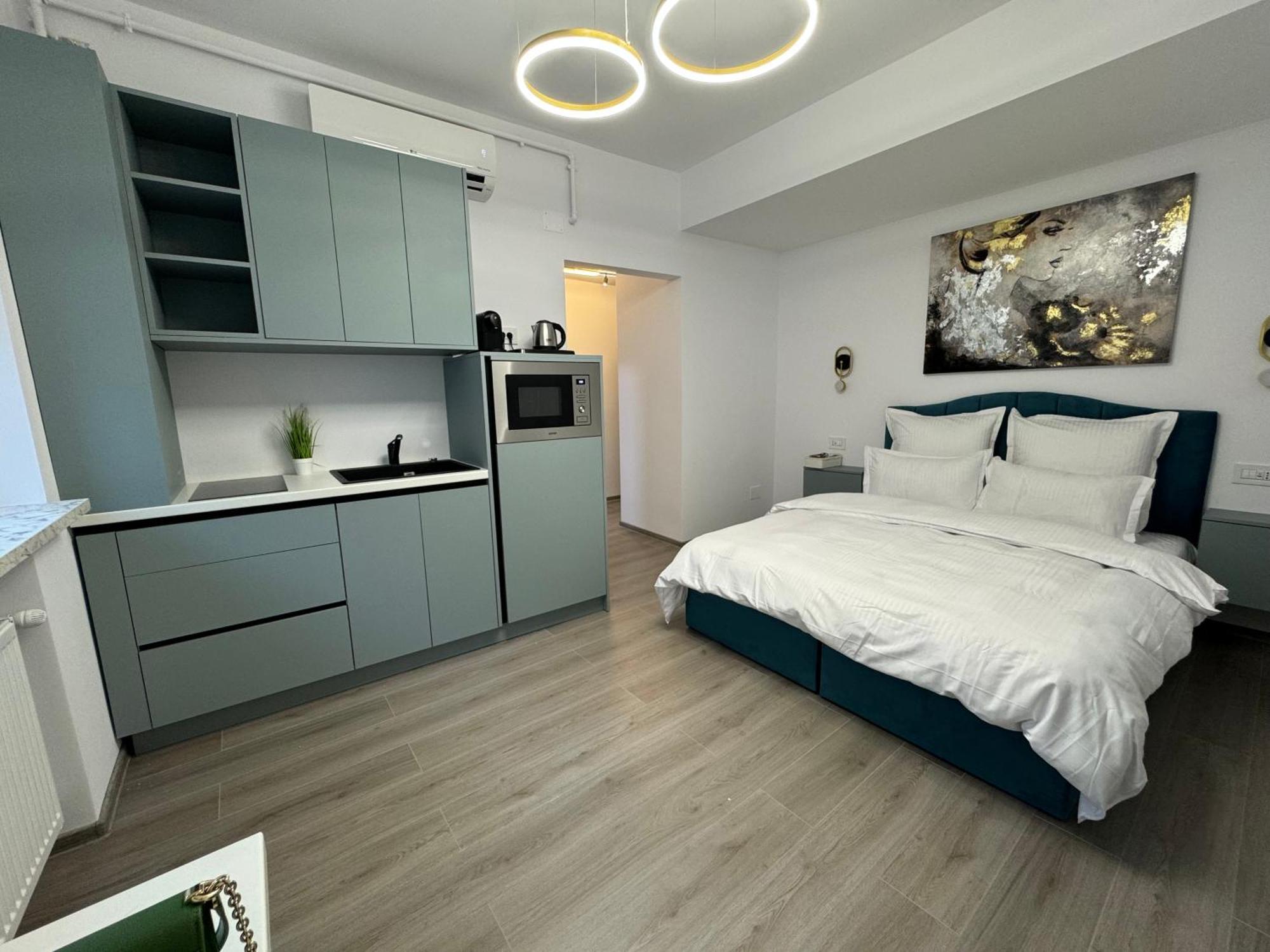 Central Suite Bukarest Exteriör bild